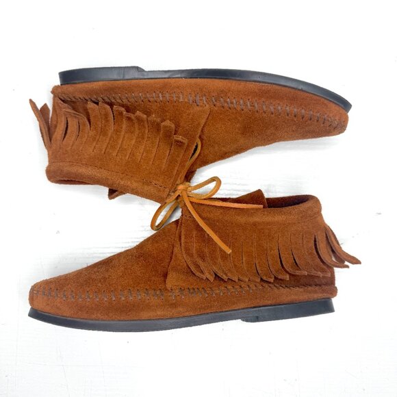MINNETONKA Classic Fringe Lace Up Ankle Hardsole Moccasin Boots Womens 6 Brown - Picture 5 of 8